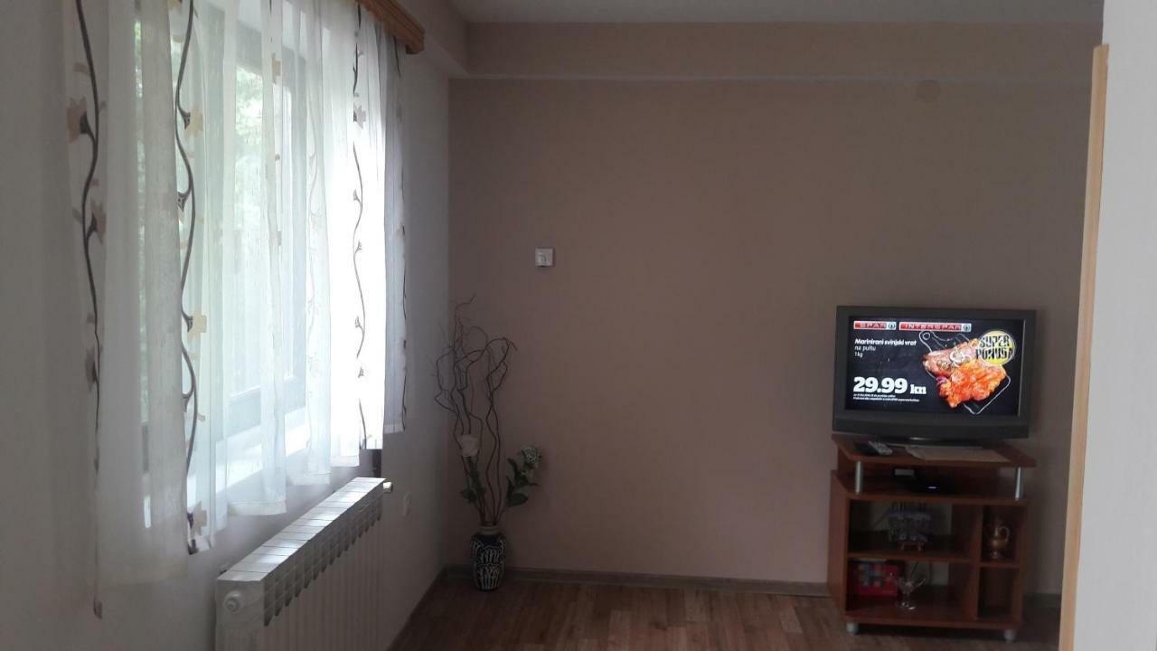 Apartment Plitvicka Jezera Smoljanac Εξωτερικό φωτογραφία